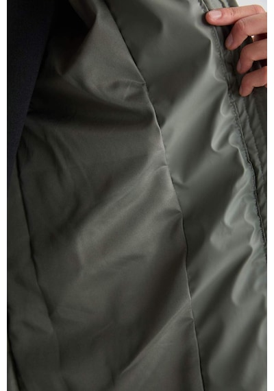 DeFacto Regular Fit Kapüşonlu Fermuarlı Cepli Parka D5953AX24WNKH439 Haki DeFacto Regular Fit Kapüşonlu Fermuarlı Cepli Parka D5953AX24WNKH439 Haki