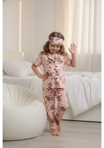 Lillypicca Somon Soft Cute Desenli Bambu Önden Düğmeli Göz Bantlı Kısa Kol Pijama Takımı 2007 Lillypicca Somon Soft Cute Desenli Bambu Önden Düğmeli Göz Bantlı Kısa Kol Pijama Takımı 2007