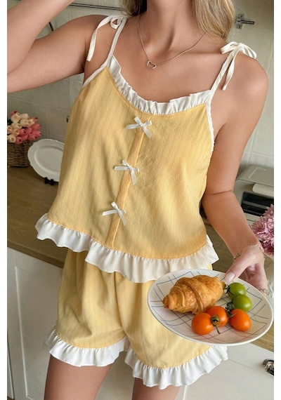 Bella Notte Sarı Fırfır Ve Fiyonk Detaylı Askılı Şortlu Pijama Takımı