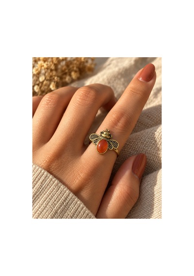 Esoo Jewelry Arı Figürlü Akik Taşlı Ayarlanabilir Kadın Yüzük Antik Pirinç Gold