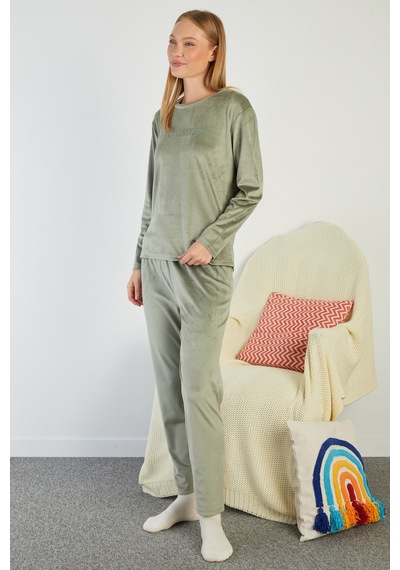 Fullamoda I Love Winter Kabartma Baskılı Kadife Pijama Takımı Yeşil
