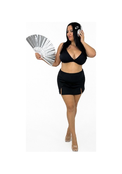 Pierre Cardin Büyük Beden Geniş Üçgen Kalın Askılı Yırtmaç Detaylı Sabit Pedli Kadın Bikini Takım Siyah Pierre Cardin Büyük Beden Geniş Üçgen Kalın Askılı Yırtmaç Detaylı Sabit Pedli Kadın Bikini Takım Siyah