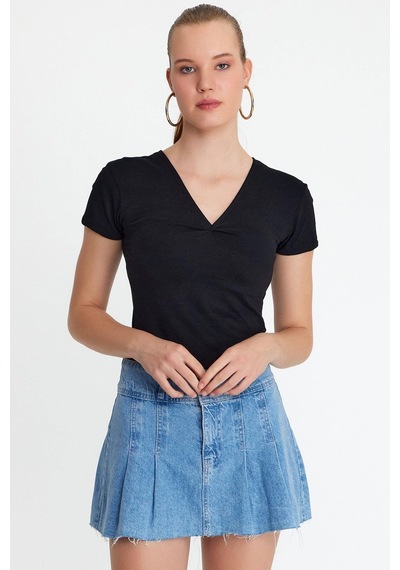 Kadın V Yaka Basic T-shirt Siyah