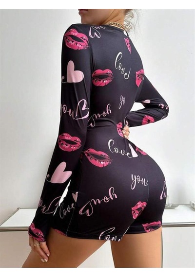 Ekselanude Pamuklu Kırmızı Öpücük Ve Kalp Desenli Düğmeli Uzun Kol Tulum Pijama Siyah
