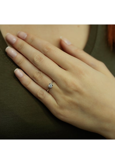 Lova I Renk 0,25 Karat Pırlanta Tektaş Yüzük - IDL Sertifikalı