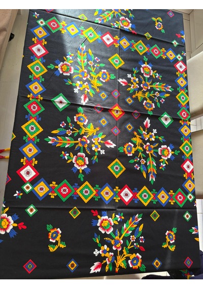 Kolay Temizlenebilir Renkli Cıvıl Cıvıl Desenli Masa Örtüsü 170x170 Cm Siyah
