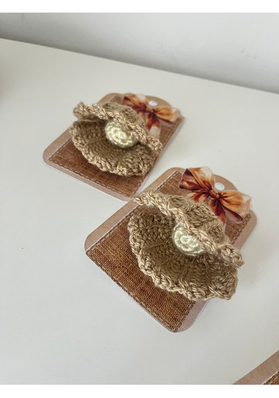 El Örgüsü İnci Detaylı Midye Anahtarlık/nişan Ve Nikah Hatırası 10'u Paket Bej