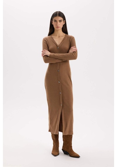 DeFacto Bodycon Vücudu Saran Basic Düz V Yaka Düğmeli Fitilli Kaşkorse Midi Uzun Kollu Elbise B3261AX24WNBN325 Kahve