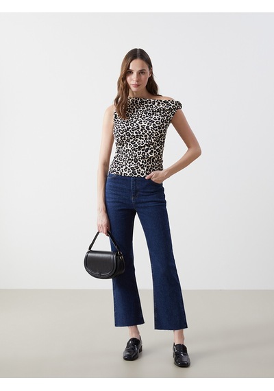 Lcw Vision Ekru Kayık Yaka Leopar Desenli Kadın Bluz