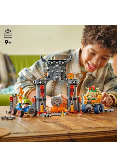 LEGO® Super Mario™: Mario Kart™ – Bowser Kalesi 72039 - 9 Yaş ve Üzeri Çocuklar için Yaratıcı Oyuncak Yapım Seti (1068 Parça)