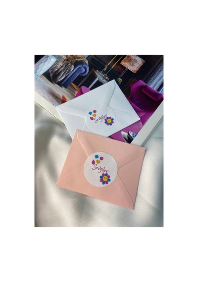 Pembe Mor Papatyalı Sevgiler Etiketi Love Yuvarlak Mat Sticker 4 Cm 90 Adet Çok Renkli