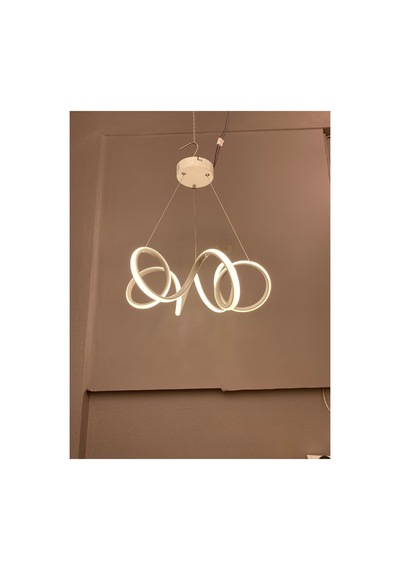 Yüksek Aydınlatmalı Kuğu Model Beyaz Gövde Rengi Sarkıt Modern 3 Renk Led Avize