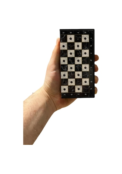 Gifthome Pocket Serisi Küçük Boy Antik Mermer Desenli Kutulu Klasik Satranç Takımı 13,5 X 13,5 Cm.