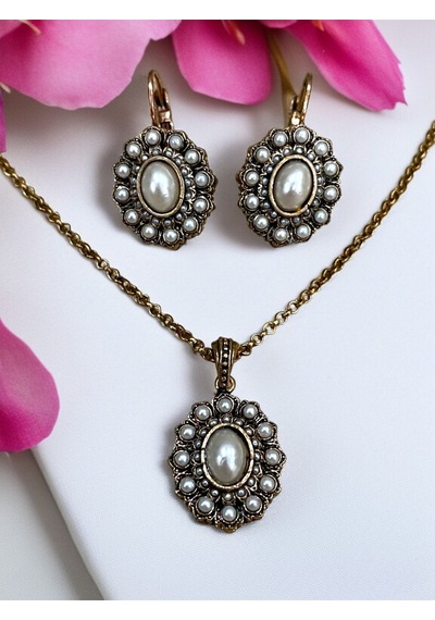 Oval Taşlı İnci Küpe Ve Kolye Seti Diğer