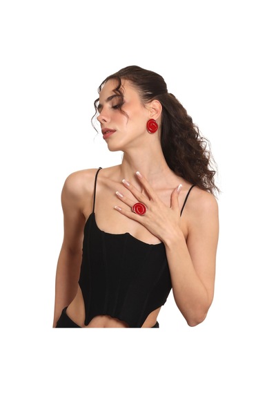 Kadın Gümüş Renk Lak Kaplama Çivili Model Kırmızı Mineli Küpe &yüzük Set Kırmızı