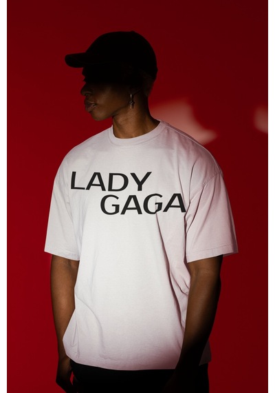 Sevbano Tasarım Lady Gaga Sırt Baskılı Unisex Oversize Şarkıcı Tişört Beyaz