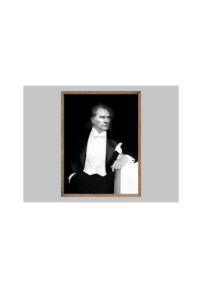 Poster Atatürk Tablosu Yüksek Kalite Tek Parça Ahşap Ceviz Eskitme Çerçeveli Çok Renkli - 815200135 Çok Renkli Poster Atatürk Tablosu Yüksek Kalite Tek Parça Ahşap Ceviz Eskitme Çerçeveli Çok Renkli - 815200135 Çok Renkli