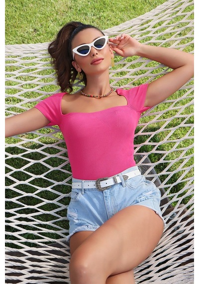 Aqe Fashion U Yaka Kısa Kol Fuşya FUŞYA