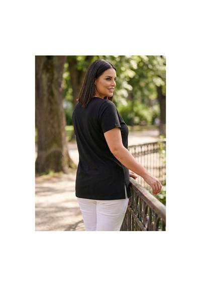 Hanezza Kadın Büyük Beden V Yaka Yanı Yırtmaçlı Pamuklu Viskon T- Shirt Serifikalı Kumaş Siyah - 30798238 Siyah Hanezza Kadın Büyük Beden V Yaka Yanı Yırtmaçlı Pamuklu Viskon T- Shirt Serifikalı Kumaş Siyah - 30798238 Siyah