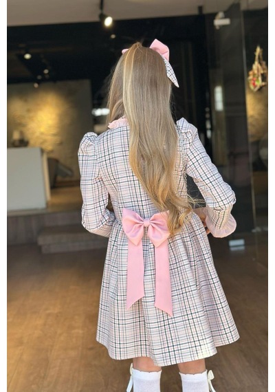 Riccotarz Kız Çocuk Yakası Ve Kolları Fırfırlı Üzeri Boydan Düğme Ve Pudra Ekose Detaylı Elbise Pudra Riccotarz Kız Çocuk Yakası Ve Kolları Fırfırlı Üzeri Boydan Düğme Ve Pudra Ekose Detaylı Elbise Pudra