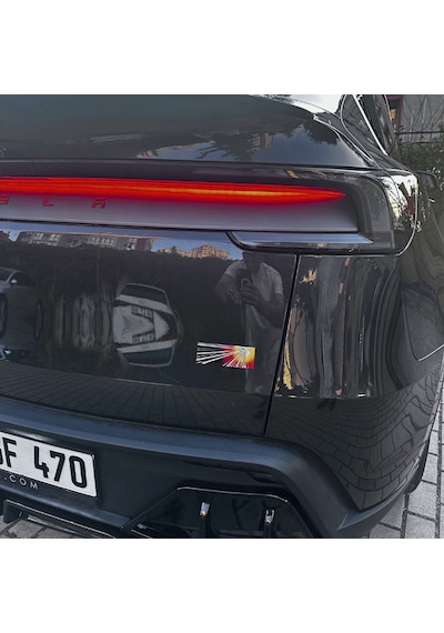Tesla Model Y Uyumlu Arka Bagaj Logosu 3d Harf Seti - Kırmızı Silver Siyah Bagaj Etiketi