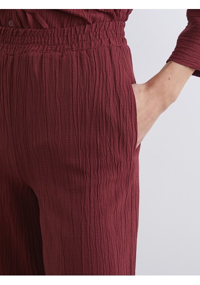 Lcwaıkıkı Classic Kırmızı Beli Lastikli Dokulu Geniş Paça Kadın Pantolon Lcwaıkıkı Classic Kırmızı Beli Lastikli Dokulu Geniş Paça Kadın Pantolon