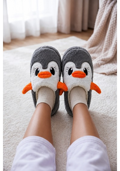 Stwenn Kadın Peluş Ev Terliği Penguen Desenli Kışlık Sıcak Tutan Kapalı Burun Yumuşak Tabanlı Rahat Pandufu Gri Stwenn Kadın Peluş Ev Terliği Penguen Desenli Kışlık Sıcak Tutan Kapalı Burun Yumuşak Tabanlı Rahat Pandufu Gri
