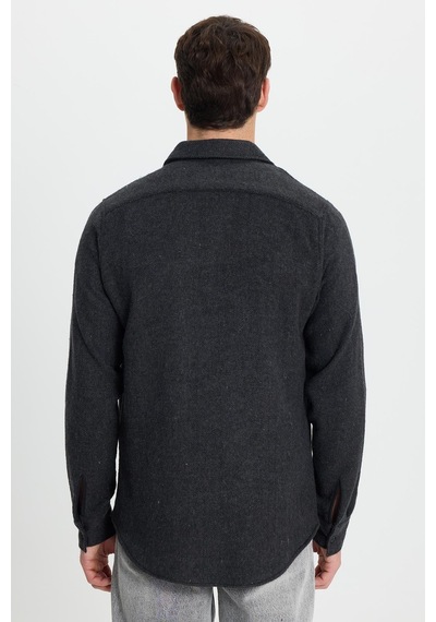 Tudors Erkek Slim Fit Dar Kesim Armürlü Oduncu Cepli Spor Yaka Siyah Gömlek-41861 Siyah Tudors Erkek Slim Fit Dar Kesim Armürlü Oduncu Cepli Spor Yaka Siyah Gömlek-41861 Siyah