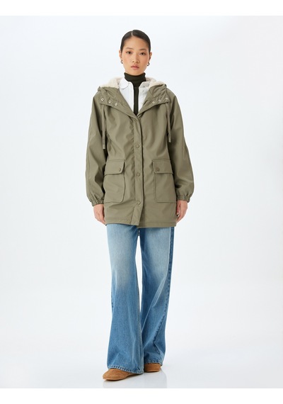 Koton Cepli Çıt Çıt Düğme Kapamalı Cepli İçi Peluş Astarlı Kapüşonlu Oversize Suni Deri Parka Haki 5wak00125ew Haki Koton Cepli Çıt Çıt Düğme Kapamalı Cepli İçi Peluş Astarlı Kapüşonlu Oversize Suni Deri Parka Haki 5wak00125ew Haki