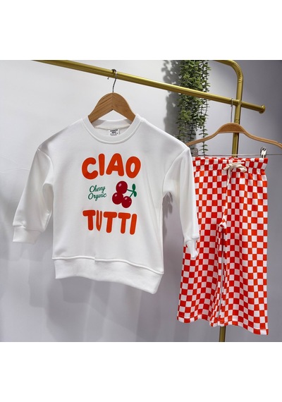 Kiraz Baskılı Ciao Tutti Sweatshirt Ve Ekose Desenli Turuncu Eşofman Kız Çocuk 3ip Alt Üst Takım Kırmızı Kiraz Baskılı Ciao Tutti Sweatshirt Ve Ekose Desenli Turuncu Eşofman Kız Çocuk 3ip Alt Üst Takım Kırmızı