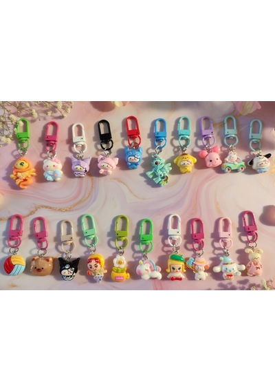 Sevimli Kawaii Anahtarlık Seti 100'lü Karışık Karakter & Hayvan Figürlü Çanta Süsü + Fermuar Süsü Çok Renkli