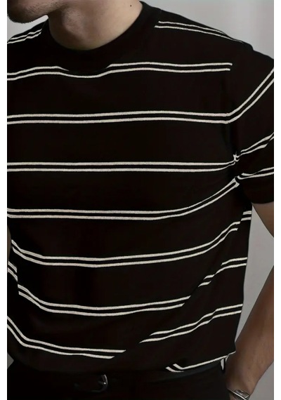 Tarz Cool Erkek Çizgi Detaylı Slim Fit Bisiklet Yaka Triko T-shirt Siyah