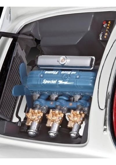 53 Chevrolet Corvette Roadster - Model Kit