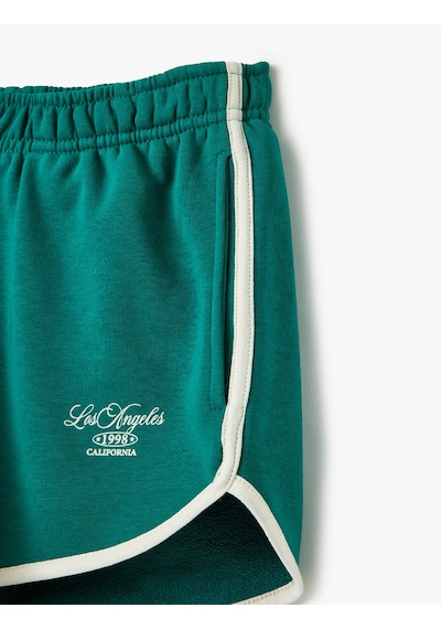 Koton Cep Detaylı Beli Lastikli Slogan Baskılı Biyeli Slim Fit Mini Şort Yeşil 5sal40062ık Yeşil Koton Cep Detaylı Beli Lastikli Slogan Baskılı Biyeli Slim Fit Mini Şort Yeşil 5sal40062ık Yeşil