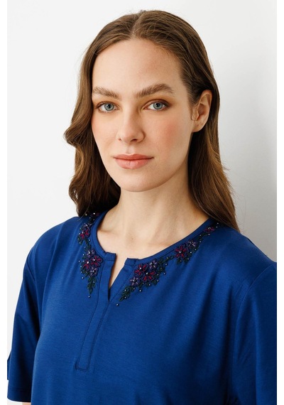 Desen Triko Kadın Açma Yaka Dantel Çiçek İşlemeli Penye T-shirt 24751 Indigo Indigo