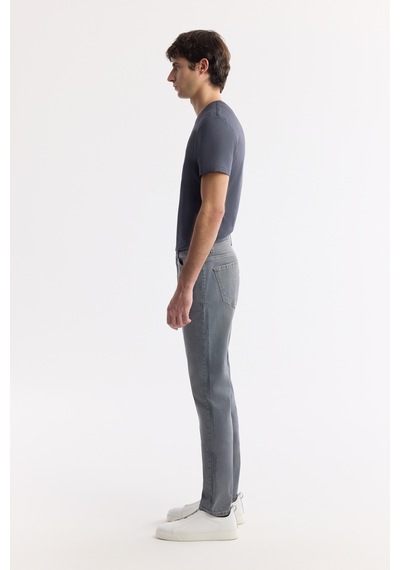Avva Erkek Gri Klasik Bel Eskitme Yıkamalı Pamuklu Berlin Slim Fit Jean Pantolon B003524 Avva Erkek Gri Klasik Bel Eskitme Yıkamalı Pamuklu Berlin Slim Fit Jean Pantolon B003524