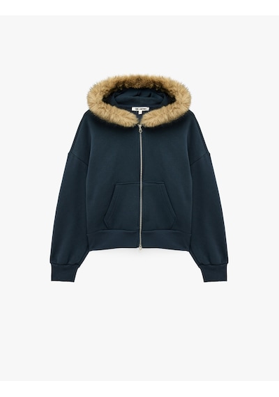 Koton Şardonlu Cepli Rahat Kalıp Uzun Kollu Fermuarlı Suni Kürk Kapüşonlu Sweatshirt Lacivert 7wal10302ık Koton Şardonlu Cepli Rahat Kalıp Uzun Kollu Fermuarlı Suni Kürk Kapüşonlu Sweatshirt Lacivert 7wal10302ık