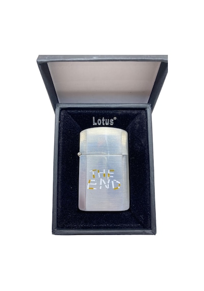 Lotus The End Yazı Baskılı Benzinli Metal Çakmak Gümüş Gri 309138