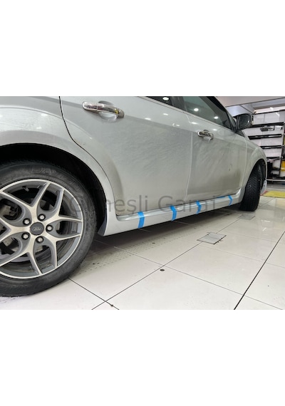 Ford Focus 2.5 Hb Body Kit Seti Plastik