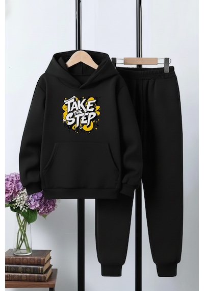 Fyk Kids 3 İplik Şardonlu Kışlık Take The Step Baskılı Kanguru Cepli Kapüşonlu Erkek Çocuk Eşofman Takımı Siyah Fyk Kids 3 İplik Şardonlu Kışlık Take The Step Baskılı Kanguru Cepli Kapüşonlu Erkek Çocuk Eşofman Takımı Siyah