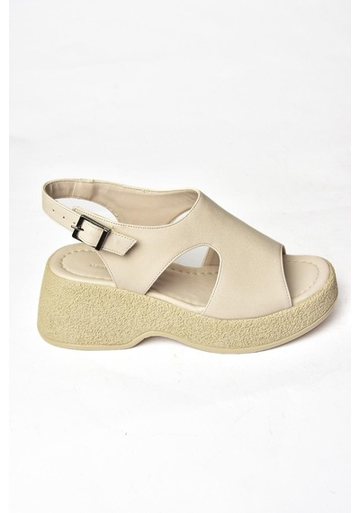 Fox Shoes S996945009 Bej Yüksek Tabanlı Kadın Sandalet Bej