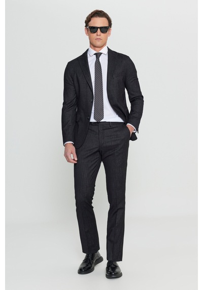 AC&Co / Altınyıldız Classics Erkek Sıyah Slim Fit Dar Kesim Kırlangıç Yaka Desenli Kapak Cepli Takım Elbise Siyah