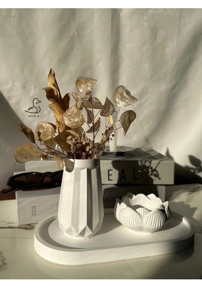 Geometrik Desenli Vazo Ve Lotus Çiçek Görünümlü Dekoratif Set