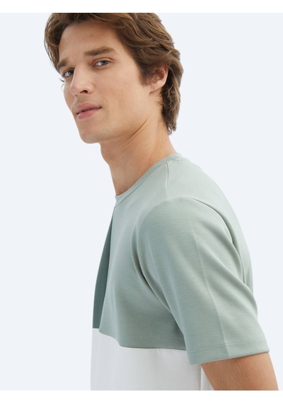 Kip Yeşil Düz Bisiklet Yaka T-shirt Yeşil