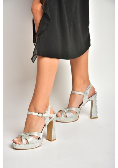 Fox Shoes Y246170214 Gümüş Sim Kalın Platform Topuklu Abiye Ayakkabı