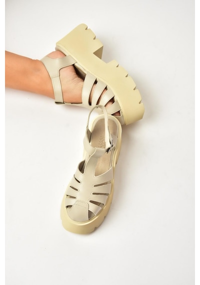 Fox Shoes Y272983109 Bej Kalın Tabanlı Kadın Sandalet Ayakkabı