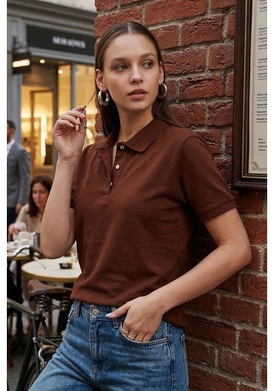 Tudors Erkek Slim Fit Dar Kesim Pamuklu Yumuşak Doku Nefes Alan Kumaş Kahverengi Polo Yaka Tişört-31623