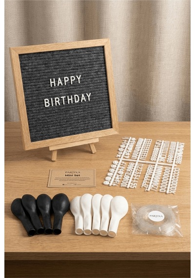 Siyah Beyaz Şık Doğum Günü Süsleme Mini Set Koyu Gri Keçe Yazı Panosu Standlı Balon Zincirli Yetişkin
