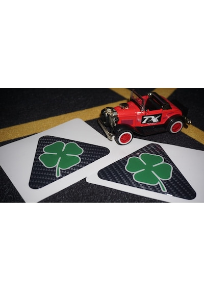 Alfa Romeo Yonca Logo Yan Çamurluk 3M 3D Karbon Damla Logo Amblem (547073915)