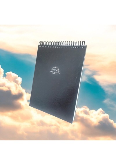 The North Üstten Spralli Sert Kapak Cilt Bezi 120 Yaprak Çizgili Defter Siyah
